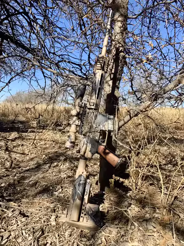 Hand-applied camouflage pattern by Carnimore