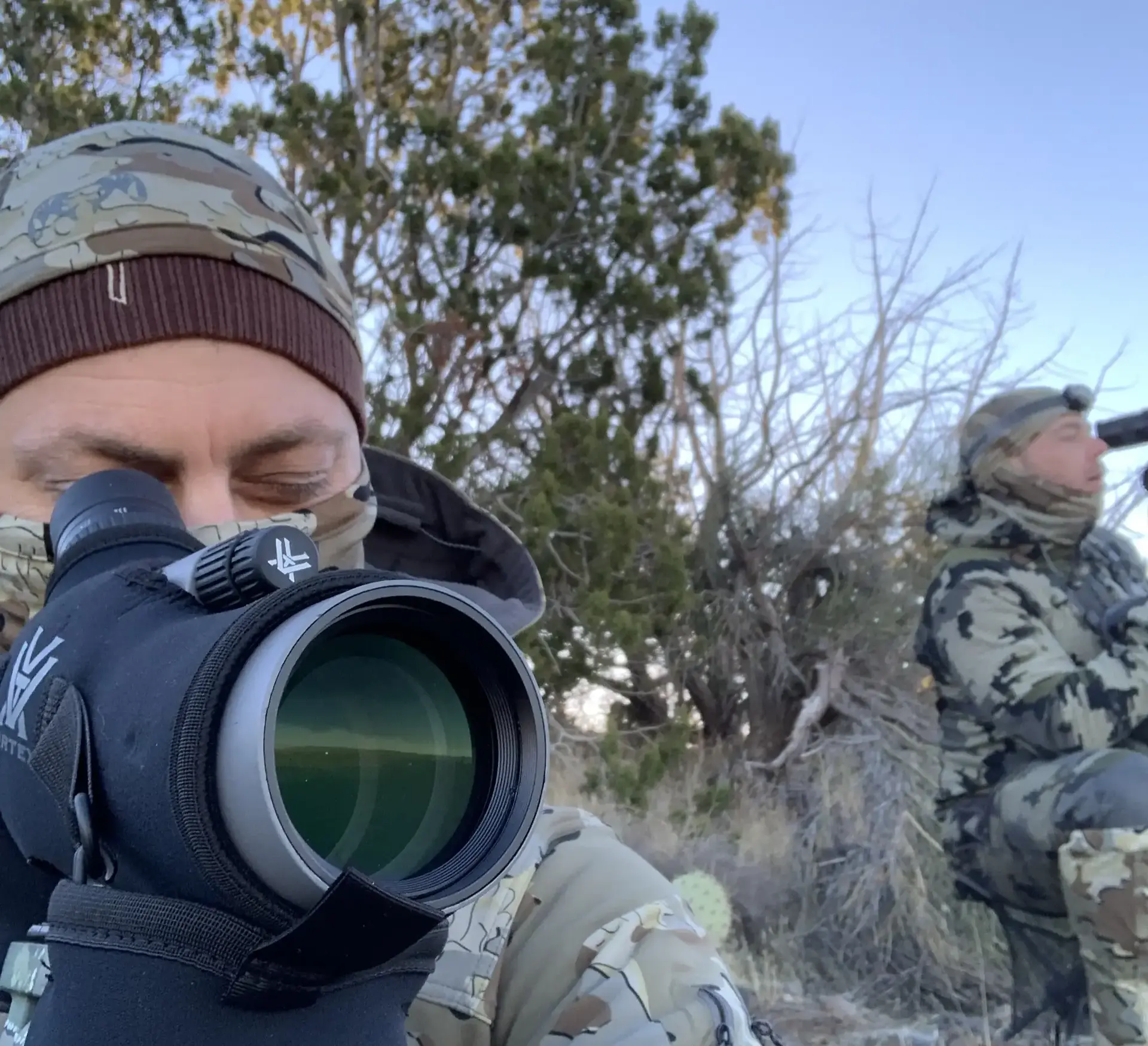 Speak the Same Language: Landmarking for Spotter-Shooter Communication  